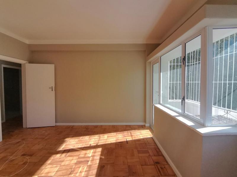 To Let 1 Bedroom Property for Rent in Vredehoek Western Cape